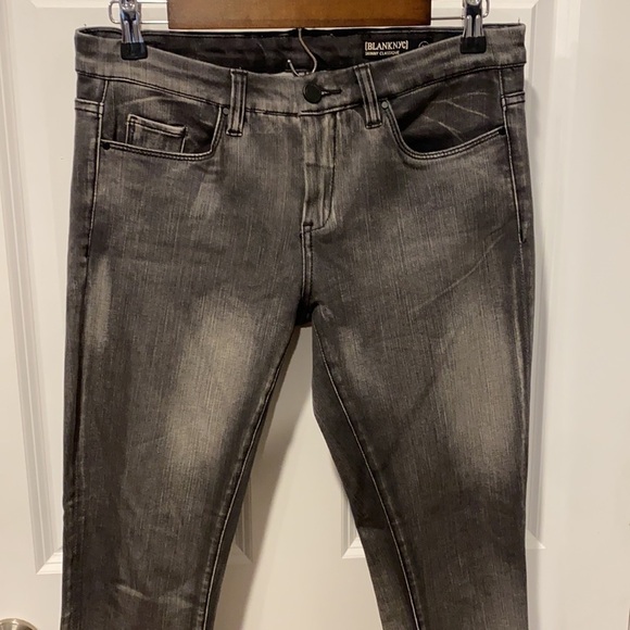 Blank NYC Skinny Classique New! - Picture 5 of 15